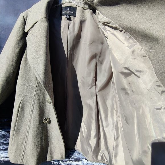 London Fog Wool Pea Coat Double Breast Notch Collar Sz L in Oatmeal Tan - Picture 9 of 15